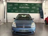 Usado Ford Fiesta Trend 68 CV (50 kW) 2003 Azul Utilitario