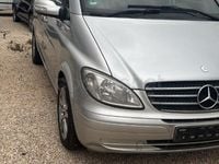 Usado Mercedes Viano 116 CV (85 kW) 2007 Gris / plata Monovolumen