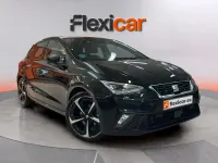 Usado Seat Ibiza FR 110 CV (80 kW) 2021 Negro Utilitario