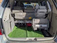 Usado Kia Carnival Active 185 CV (136 kW) 2009 Gris / plata Monovolumen