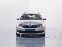 Usado Skoda Octavia Ambition 130 CV (95 kW) 2020 Gris / plata Familiar