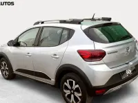 Usado Dacia Sandero Expression 91 CV (66 kW) 2023 Gris plata