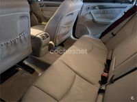 Usado Mercedes C220 Avantgarde 143 CV (105 kW) 2003 Gris / plata Berlina