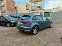 Usado Audi A3 Attraction 110 CV (80 kW) 2015 Gris Utilitario