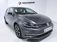 Usado VW Golf VIII Life 131 CV (96 kW) 2020 Gris Utilitario