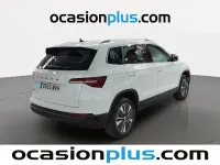 Usado Skoda Karoq Selection 116 CV (85 kW) 2024 Blanco SUV