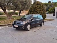 Usado Renault Clio II Authentique 75 CV (55 kW) 2007 Negro Berlina