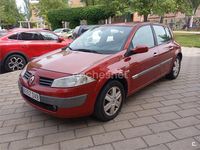 Usado Renault Mégane II Dynamique 120 CV (88 kW) 2006 Granate Berlina