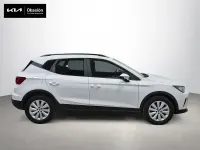 Usado Seat Arona Reference 95 CV (69 kW) 2023 Blanco SUV