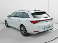 Usado Seat Leon Style 115 CV (84 kW) 2022 Blanco Familiar