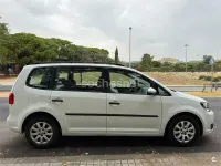 Usado VW Touran Business 105 CV (77 kW) 2015 Blanco Monovolumen