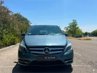 Usado Mercedes B180 109 CV (80 kW) 2014 Gris / plata Utilitario