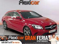Usado Mercedes CLA200 Shooting Brake 136 CV (100 kW) 2017 Rojo Familiar