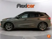 Usado Ford Kuga ST-Line 120 CV (88 kW) 2024 Gris / plata SUV