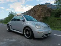Usado VW New Beetle 100 CV (73 kW) 2002 Gris / plata Utilitario