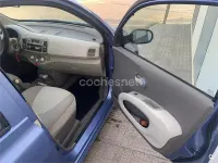 Usado Nissan Micra 80 CV (58 kW) 2005 Azul Berlina