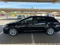 Usado Toyota Corolla Active 140 CV (102 kW) 2023 Negro Familiar