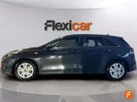 Usado Kia Ceed 136 CV (100 kW) 2023 Gris Utilitario
