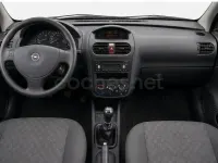 Usado Opel Corsa Club 65 CV (47 kW) 2002 Gris / plata Utilitario