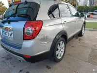 Usado Chevrolet Captiva LT 150 CV (110 kW) 2009 Gris / plata SUV