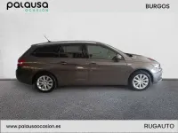 Usado Peugeot 308 SW Style 131 CV (96 kW) 2018 Burdeos Familiar