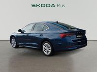 Usado Skoda Octavia Ambition 115 CV (84 kW) 2024 Azul Berlina