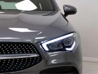 Usado Mercedes CLA180 136 CV (100 kW) 2021 Gris Berlina