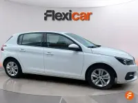Usado Peugeot 308 Allure 130 CV (95 kW) 2021 Blanco