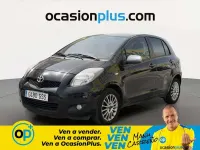 Usado Toyota Yaris 101 CV (74 kW) 2010 Negro Utilitario