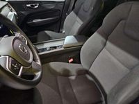 Usado Volvo XC60 Momentum 197 CV (144 kW) 2022 Azul SUV