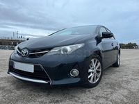 Usado Toyota Auris Active 90 CV (66 kW) 2015 Azul Berlina