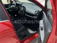 Usado Renault Clio IV Zen 90 CV (66 kW) 2018 Rojo Berlina