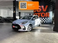 Usado Mazda 2 116 CV (85 kW) 2023 Gris / plata Utilitario