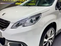 Usado Peugeot 2008 Style 100 CV (73 kW) 2015 Blanco SUV