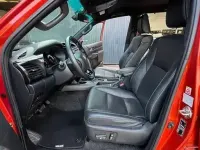 Usado Toyota HiLux 151 CV (111 kW) 2020 Naranja Pickup/Camioneta
