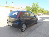 Usado Opel Corsa Edition 75 CV (55 kW) 2004 Negro Utilitario
