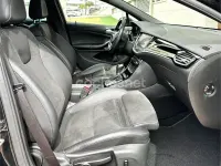 Usado Opel Astra Ultimate 122 CV (89 kW) 2021 Negro Familiar