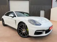 Usado Porsche Panamera Sport Turismo 462 CV (339 kW) 2018 Blanco Utilitario