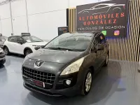 Usado Peugeot 3008 Active 120 CV (88 kW) 2012 Gris / plata Familiar