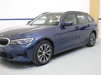 Usado BMW 330e Comfort Edition 292 CV (214 kW) 2021 Azul Familiar