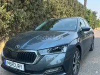 Usado Skoda Octavia Style 150 CV (110 kW) 2020 Gris / plata Familiar