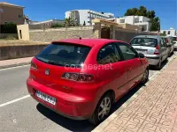 Usado Seat Ibiza Sport 100 CV (73 kW) 2004 Rojo Utilitario