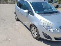 Usado Opel Meriva Cosmo 140 CV (102 kW) 2010 Gris / plata Monovolumen