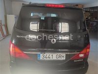 Usado Ssangyong (KGM) Rodius 165 CV (121 kW) 2009 Negro Monovolumen