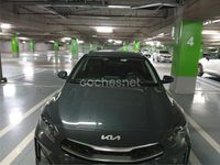 Usado Kia XCeed 120 CV (88 kW) 2023 Gris / plata SUV
