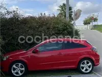 Usado Opel Astra GTC Sport 120 CV (88 kW) 2005 Rojo Berlina