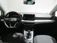Usado Seat Arona Style 115 CV (84 kW) 2025 Blanco SUV