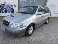 Usado Kia Carnival EX 144 CV (105 kW) 2006 Gris / plata Monovolumen