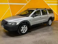 Usado Volvo XC70 210 CV (154 kW) 2002 Gris / plata Familiar