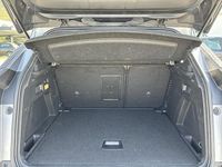 Usado Peugeot 3008 Allure 130 CV (95 kW) 2023 Gris SUV